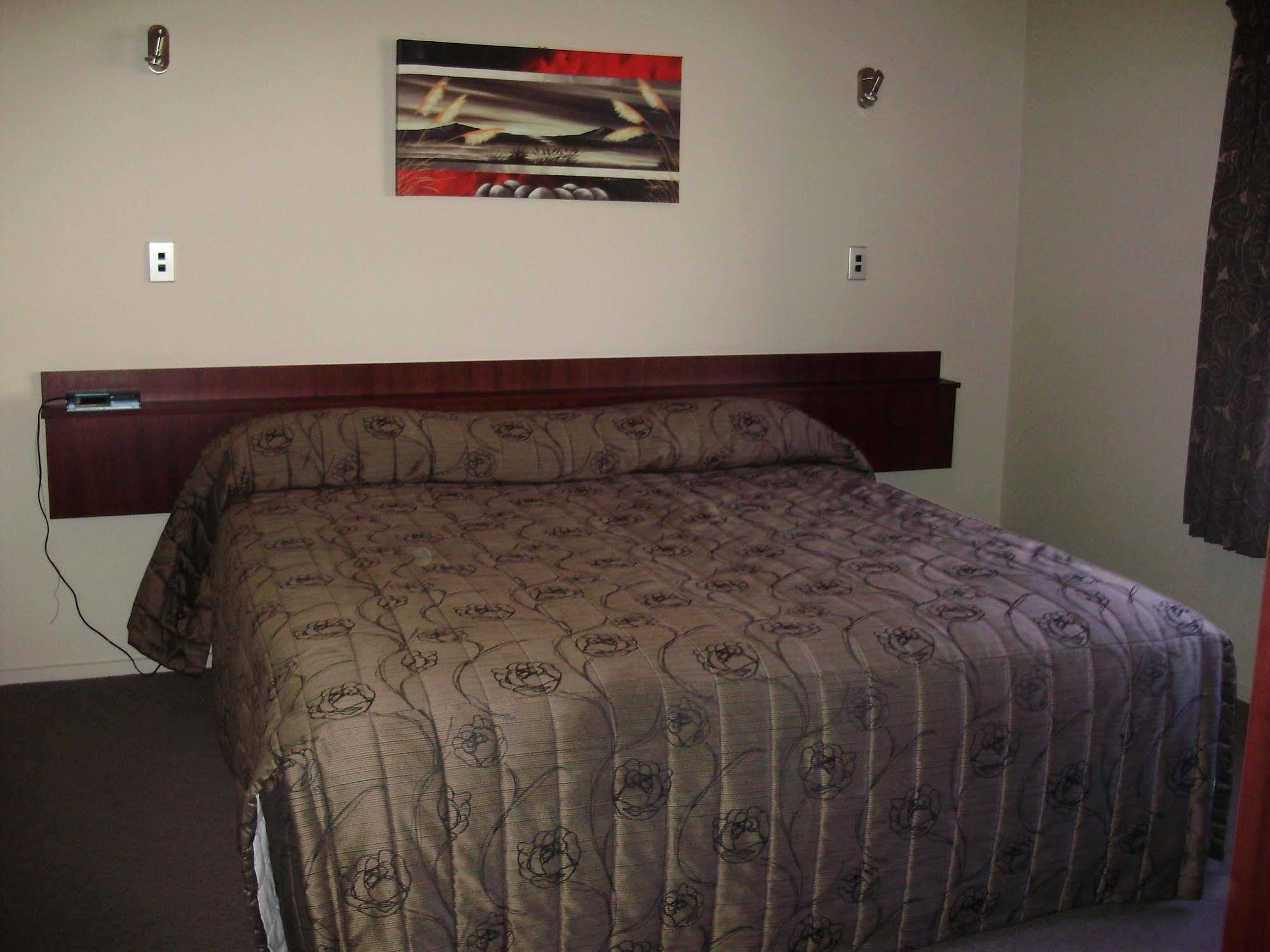 Asure Avenue Motor Lodge Тимару Экстерьер фото