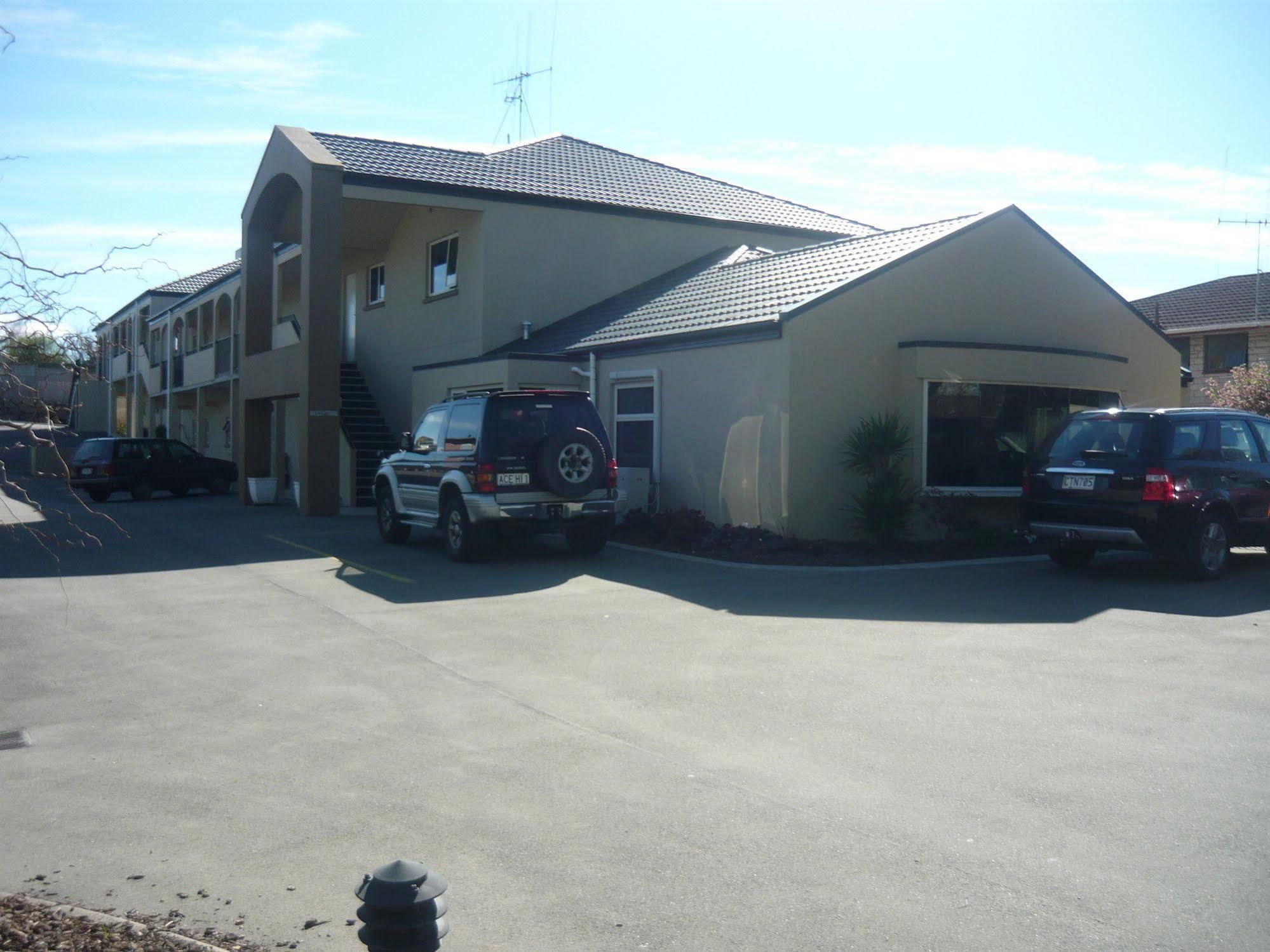 Asure Avenue Motor Lodge Тимару Экстерьер фото